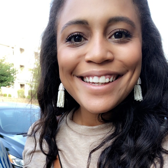 Meet your Posher, Jessica - Picture 1 of 1